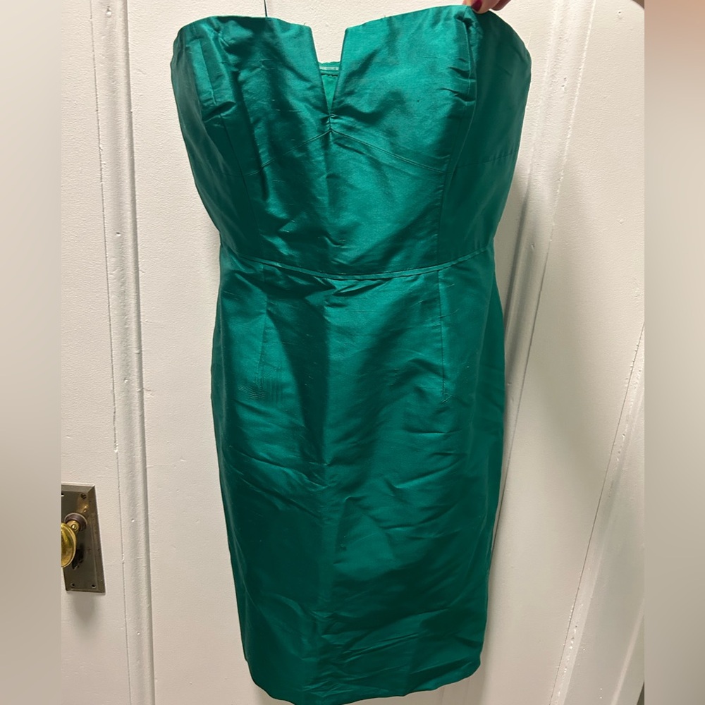 Elegant Green Sleeveless Dress. Never worn with tags.